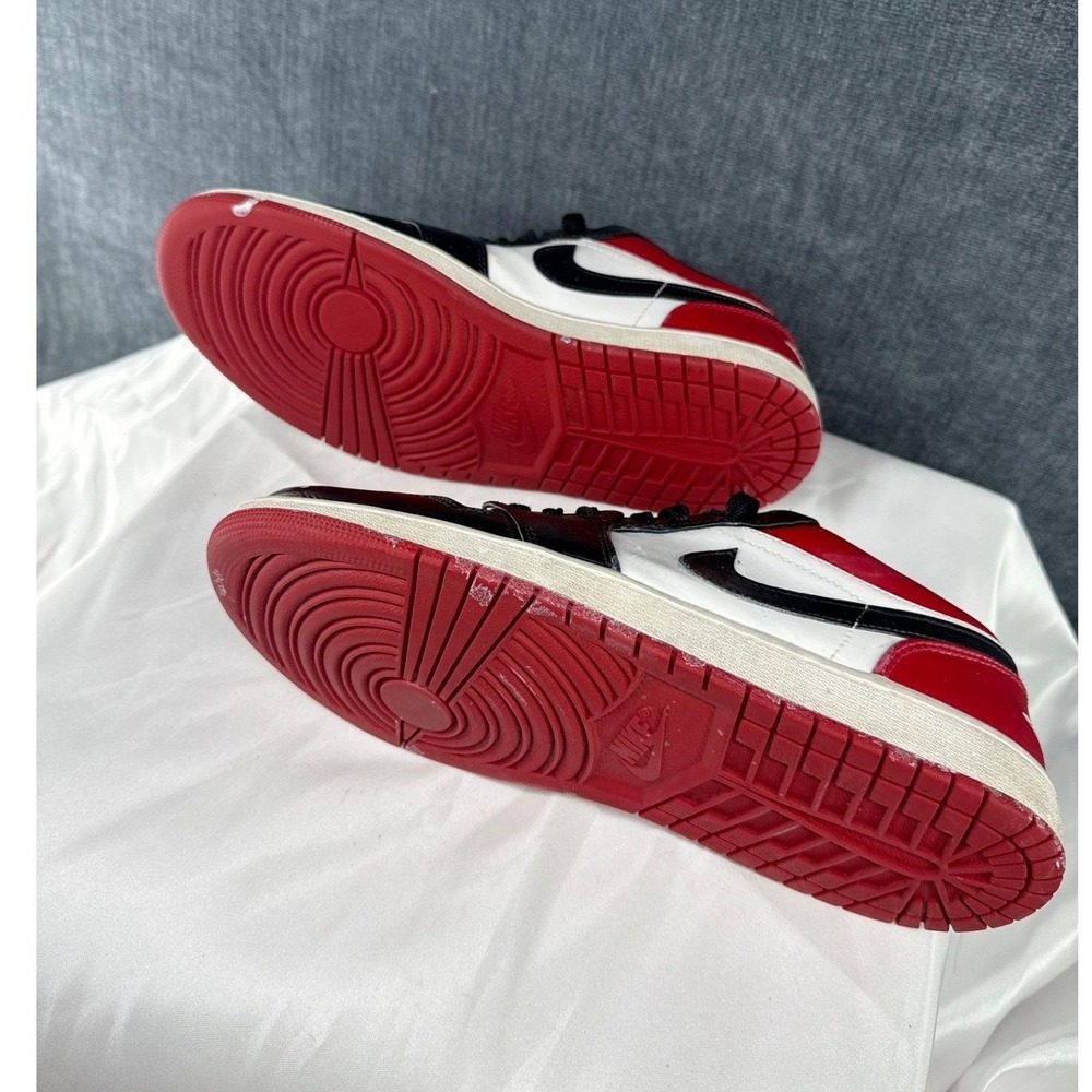 Nike Air Jordan 1 Low Bred Toe Men's Size 10 Black Red White Leather Sneakers - Picture 6 of 10